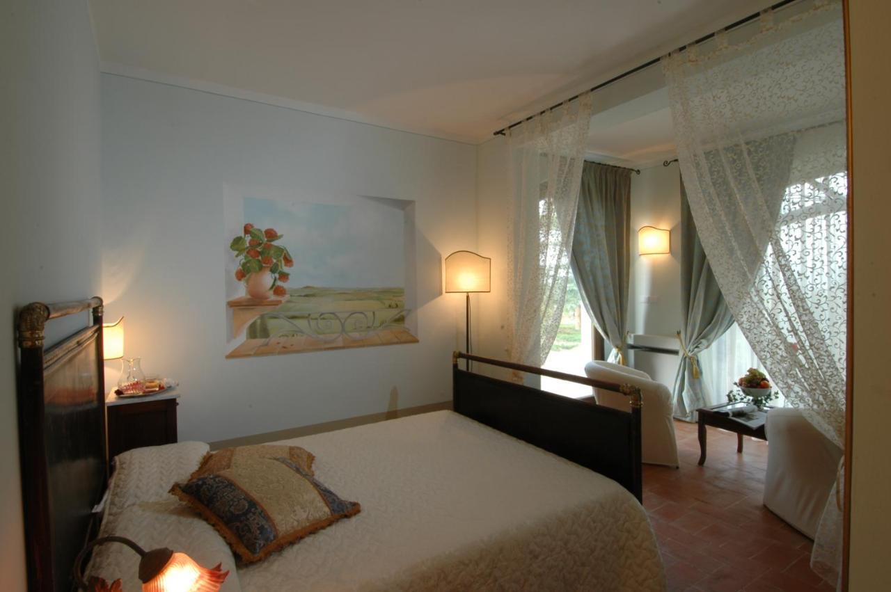 Villa La Valiana - Full Estate In Montepulciano - Heated Pool Valiano ภายนอก รูปภาพ